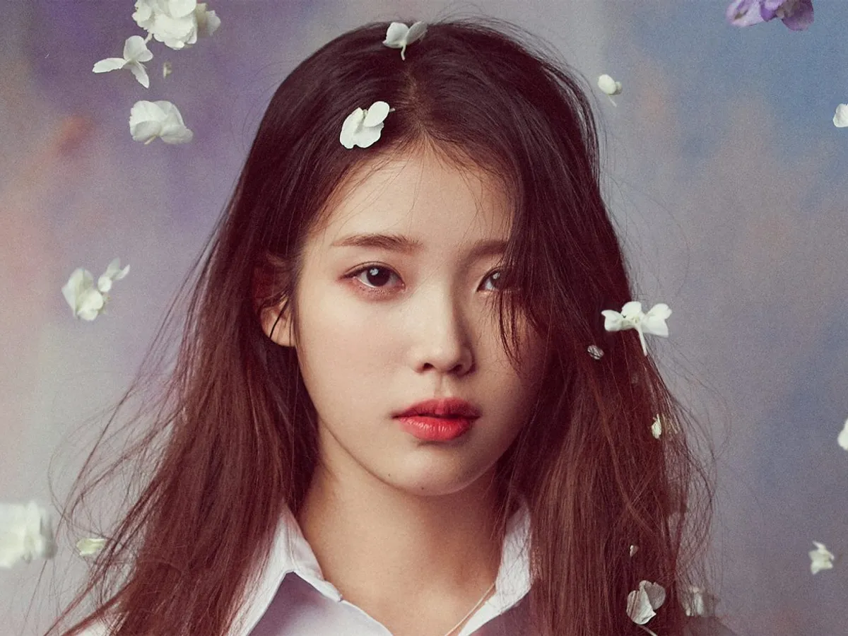 IU